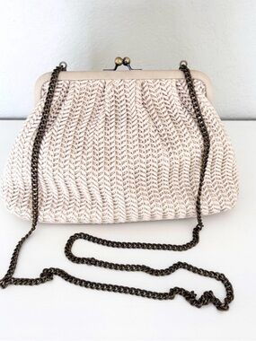 UNIVERSAL THREAD Woven Crossbody Kisslock Purse